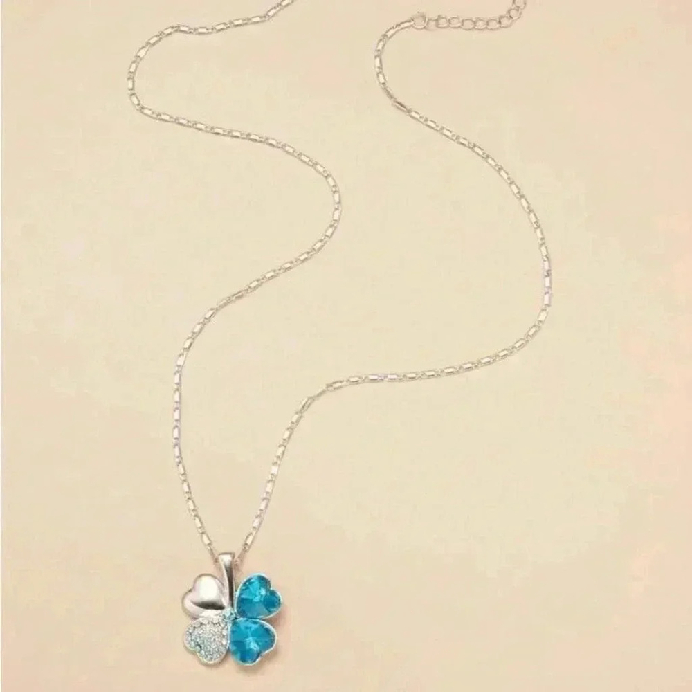 ⚠️Clearance Blue 4 Leaf Clover Silver Necklace - Picture 2 of 3